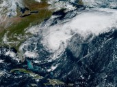 El huracán Imelda se intensifica: la trayectoria de la tormenta obligó a un lugar a tomar importantes decisiones