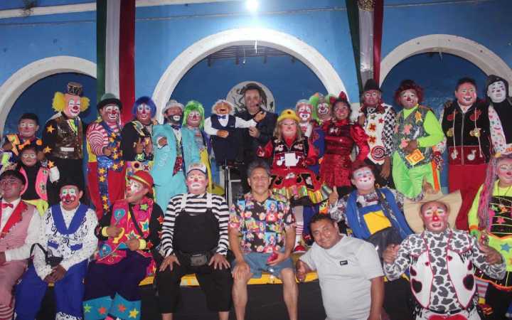 Celebran a “Cejitas” en Temax
