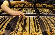 Gold price surges Rs 2,600 to hit  fresh peak of Rs 1.26 lakh/10 g