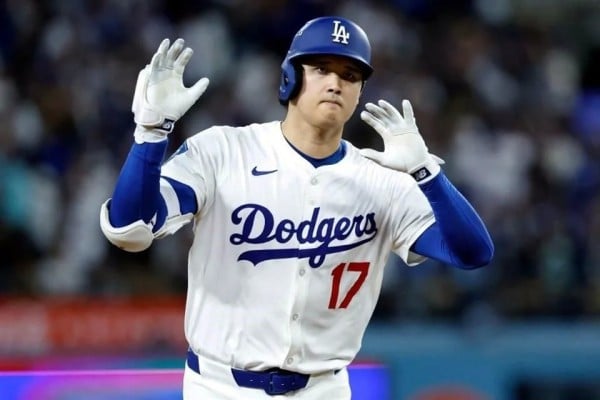 Noche perfecta de Ohtani y Dodgers avanza a la Serie Mundial