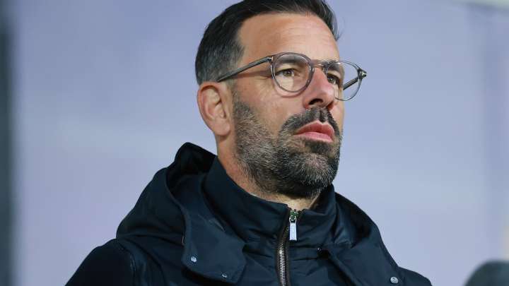 Ruud van Nistelrooy savaged by former Leicester City player he froze out of team