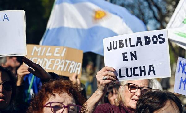 Reforma jubilatoria: trabajar hasta los 70 años y allanar el camino a la privatización