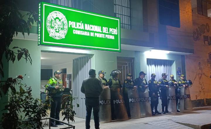 Paro de transportistas: CNDDHH reporta 17 personas detenidas en Comisaría de Puente Piedra, entre ellas un menor de edad