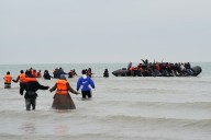 Russian spies 'linked to smuggling gangs trafficking migrants across English Channel'