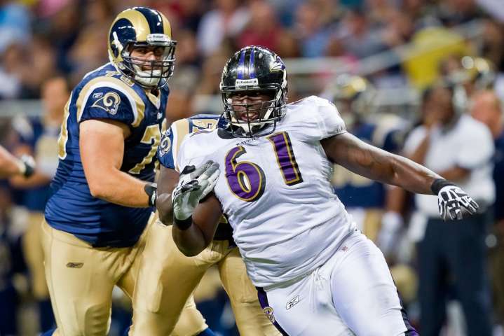 Art Jones: Former SU and Ravens lineman dies at home after his defibrillator went off