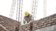 Empresa busca oficiales y ayudantes albañiles para obra en San Juan