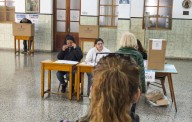 Según información oficial hasta el mediodía la concurrencia de votantes fue del 23 por ciento