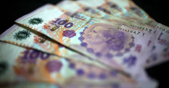 Peso y activos argentinos repuntan tras el triunfo del oficialismo de Milei