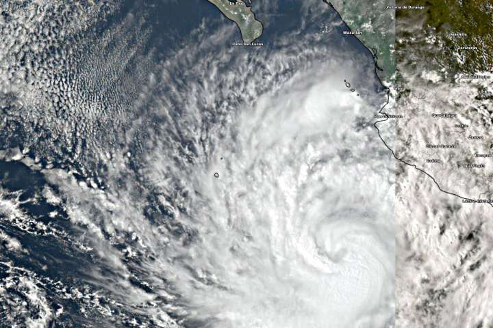 Tormenta tropical Priscilla se volvió huracán categoría 1; está al sur