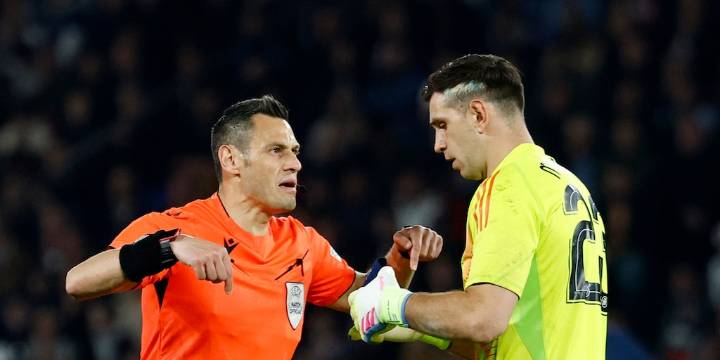 Disciplinado y con lectura táctica: quién es el árbitro italiano que estará en la final del Mundial Sub 20 entre Argentina y Marruecos