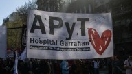 Denuncian penalmente a Milei por no cumplir con la ley de financiamiento del Garrahan