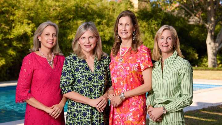 Las Doñas de la Corte announces new members, officers, committee chairs