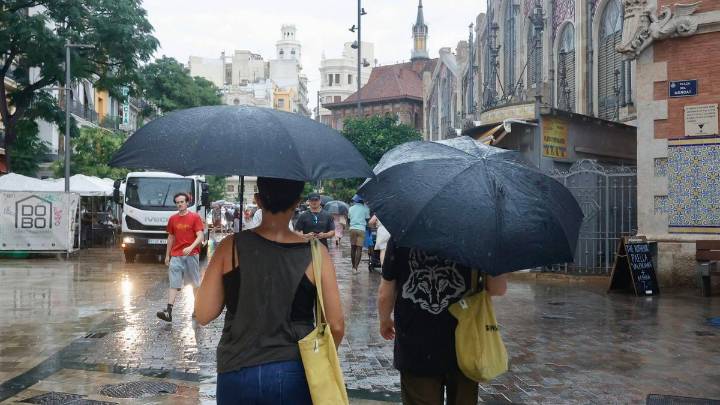 València reúne al CECOPAL para decidir la suspensión de los actos del 9 d'Octubre