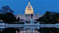 Cierra Gobierno de Estados Unidos y paraliza operaciones
