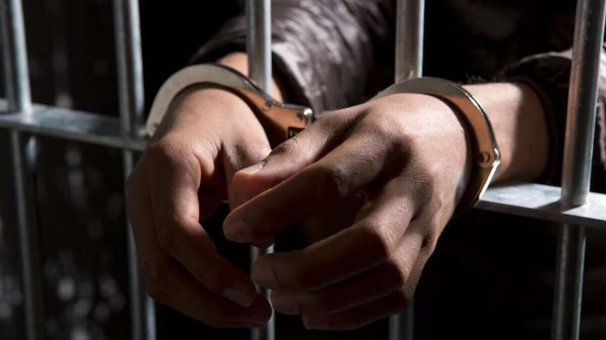 75-yr-old man booked for duping people with fake honorary doctorates