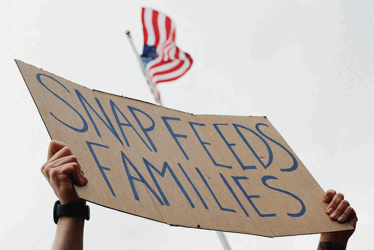 Off the news: Hawaii joins lawsuit over SNAP shutdown