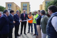 Sevilla invierte 1,4 millones y reasfalta 500 metros en la Ronda del Tamarguillo