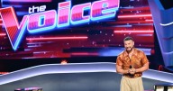 Con tema de Luis Miguel, tijuanense enamora a jueces de “The Voice”