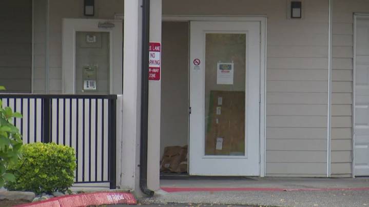 USPS worker shot in Everett; package driver in custody