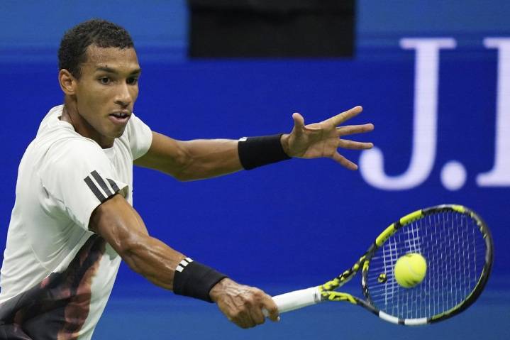 Auger-Aliassime bounces Tabilo to advance at Shanghai Masters – Winnipeg Free Press