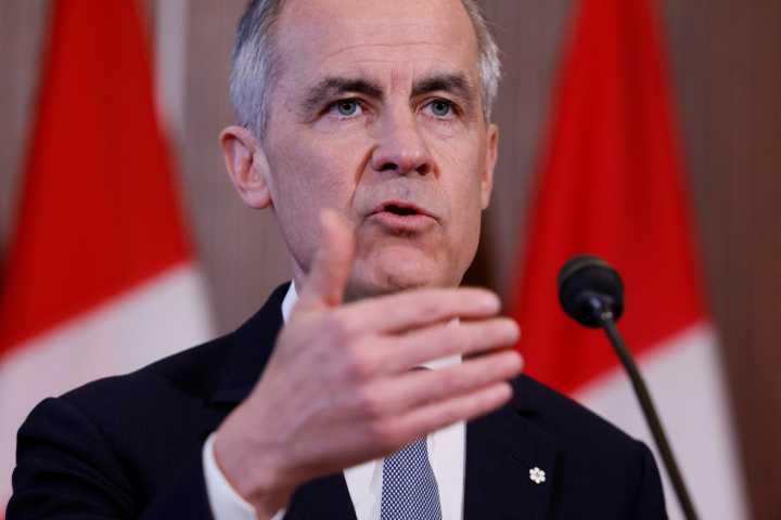 Trump's trade 'blow-up' met with 'collective shrug' by Canadians: report