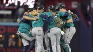 Mariners fans in party mode after taking ALCS Game 1 vs. Blue Jays