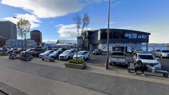 Man killed in stabbing at Salamanca in Hobart, Tasmania