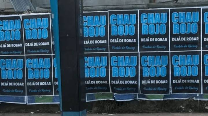 Aparecieron afiches contra Marcos Rojo en Avellaneda antes de la semifinal entre Racing y Flamengo: "Dejá de robar"