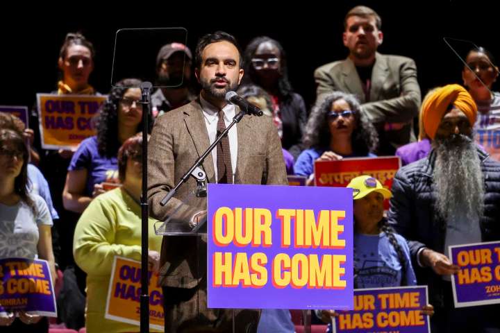 Mamdani encabeza nueva encuesta rumbo a la alcaldía