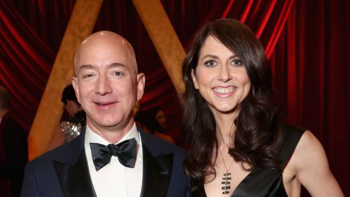 Jeff Bezos' Ex Wife Mackenzie Scott Has Had A Tragic Love Life