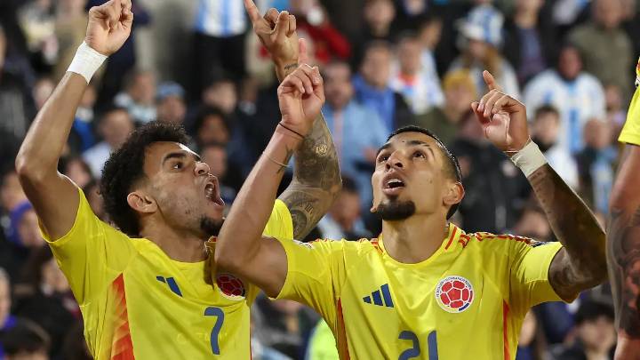 "Daniel Muñoz es un símbolo de perseverancia; contagia a la Selección Colombia de su garra"