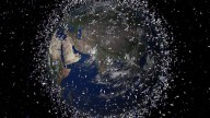 Una impresionante imagen muestra el impacto de la basura espacial y la congestión de la órbita terrestre
