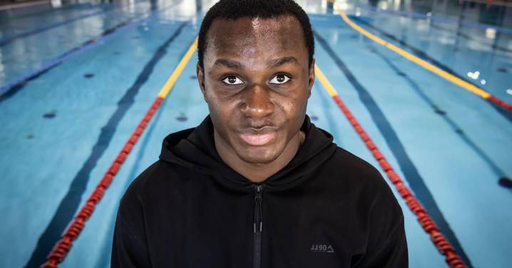 "Siendo hijo de mujer negra, musulmana y divorciada tenía pocas opciones de triunfar"