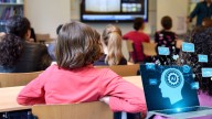 La escuela sin maestros en Texas: los alumnos usan IA para aprender en este modelo