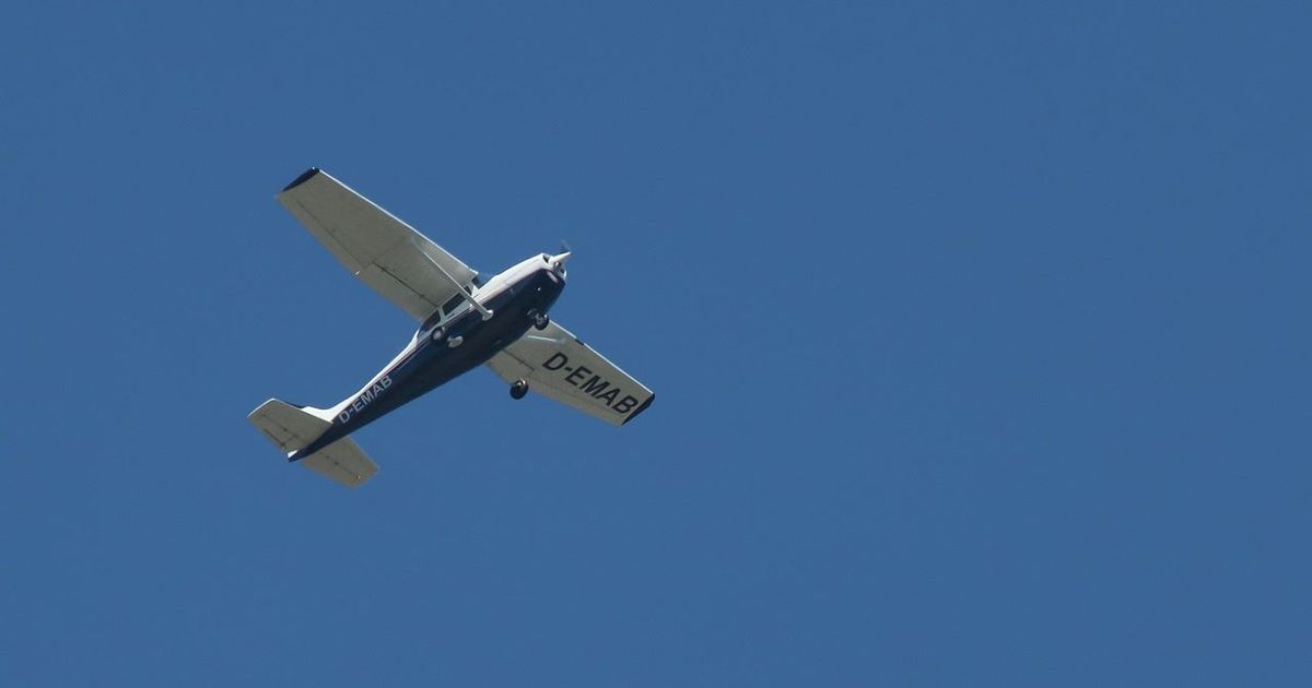 Cae avioneta en los Everglades de Florida con dos personas a bordo