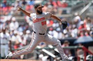 Orioles no descartan invertir en un lanzador estrella