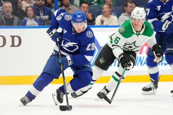 Cirelli’s OT goal lifts Lightning over Stars 2