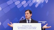 Mañueco se desmarca de sus compañeros del PP: Castilla y León sí entregará a Sanidad los datos del cribado de cáncer de mama