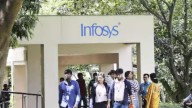 From 90's Bengaluru, A Viral Clip Of Infosys Canteen: ‘No Potbellies, Girls Without Cigarettes’