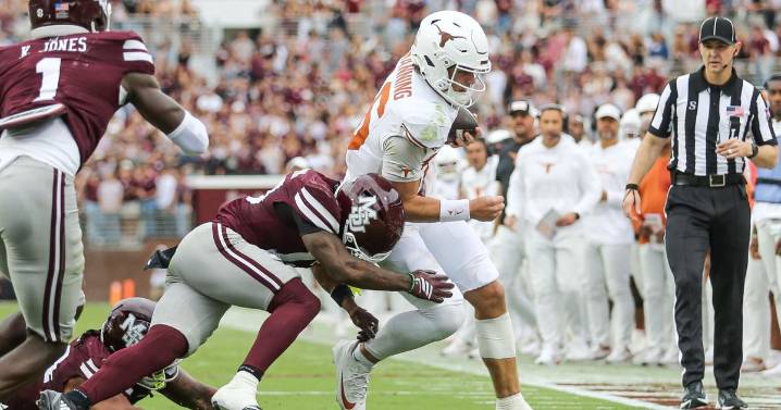 Texas' Arch Manning apparently injured in overtime win against Mississippi State