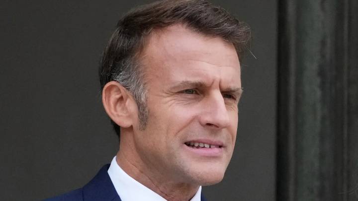 Emmanuel Macron sigue sin nombrar a un primer ministro tras la dimisión de Lecornu