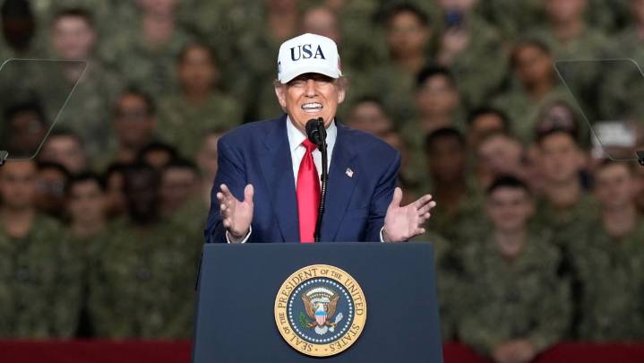 Trump defiende ataques a embarcaciones en El Caribe: “No estaban pescando”