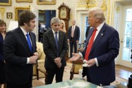 "Me suena a ‘Argentina primero’”. La reunión de Trump y Milei enfurece más a los demócratas por el auxilio financiero al Gobierno