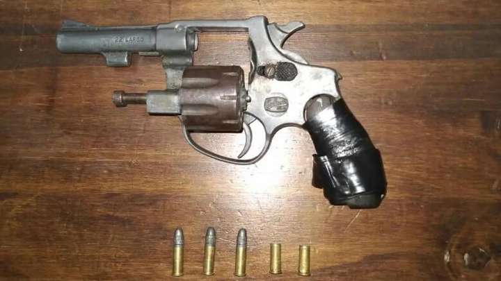 Detuvieron a un hombre armado frente a una escuela primaria de Resistencia