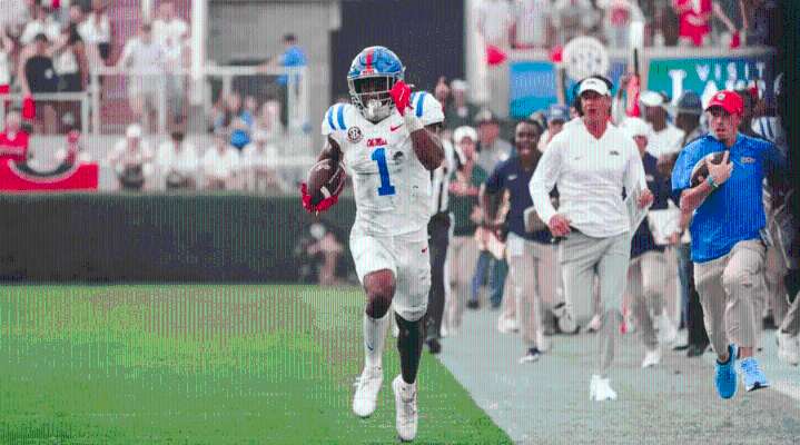 No. 5 Ole Miss blows second-half lead to drop 43-35 heartbreaker at No. 9 Georgia