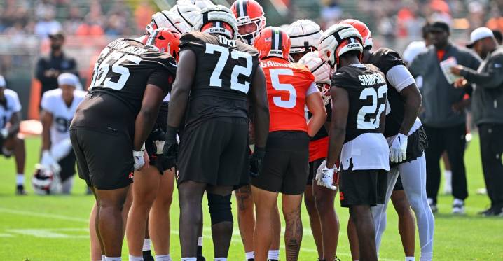 Browns OLine severely limits options for offense, Kevin Stefanski