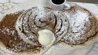 New breakfast diner opens on Waterman Ave. with classic breakfast items