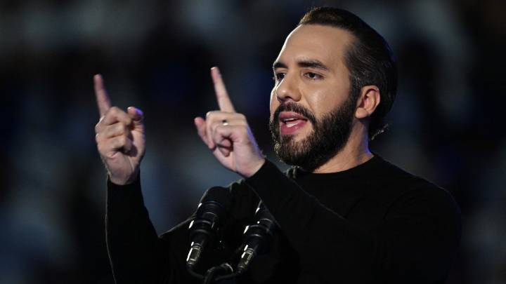 Nayib Bukele anunció la prohibición el uso del lenguaje inclusivo en todos los centros educativos públicos de El Salvador