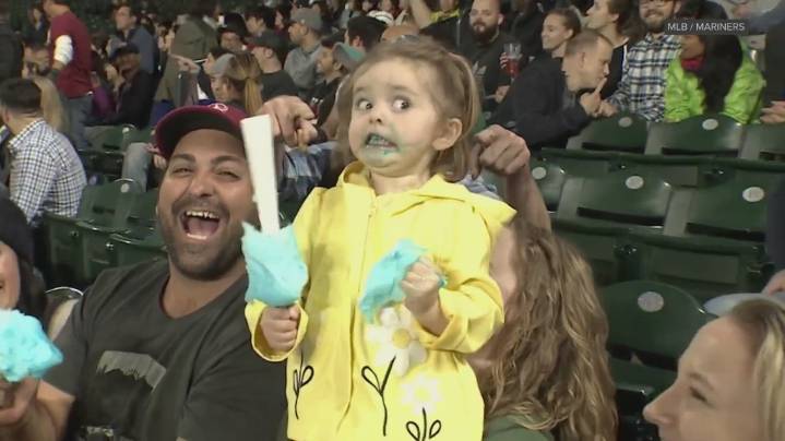 Viral 'cotton candy girl' still cheering on Mariners nearly 10 years later