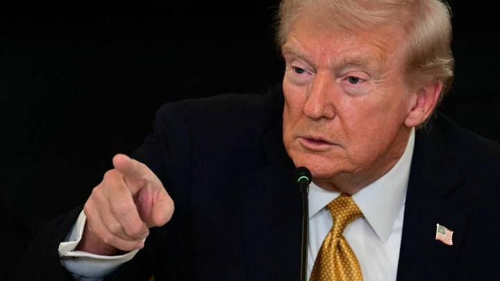 Trump Anuncia que Da por Terminadas Todas Negociaciones Comerciales con Canadá